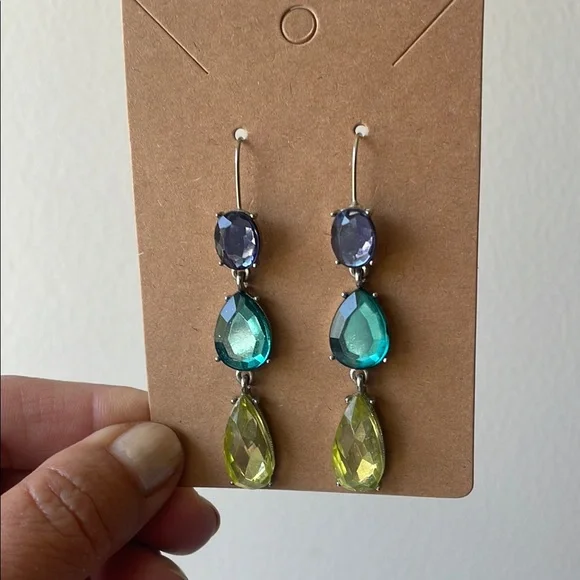 NWOT Elegant Multi-Color Drop Earrings - Picture 2 of 6